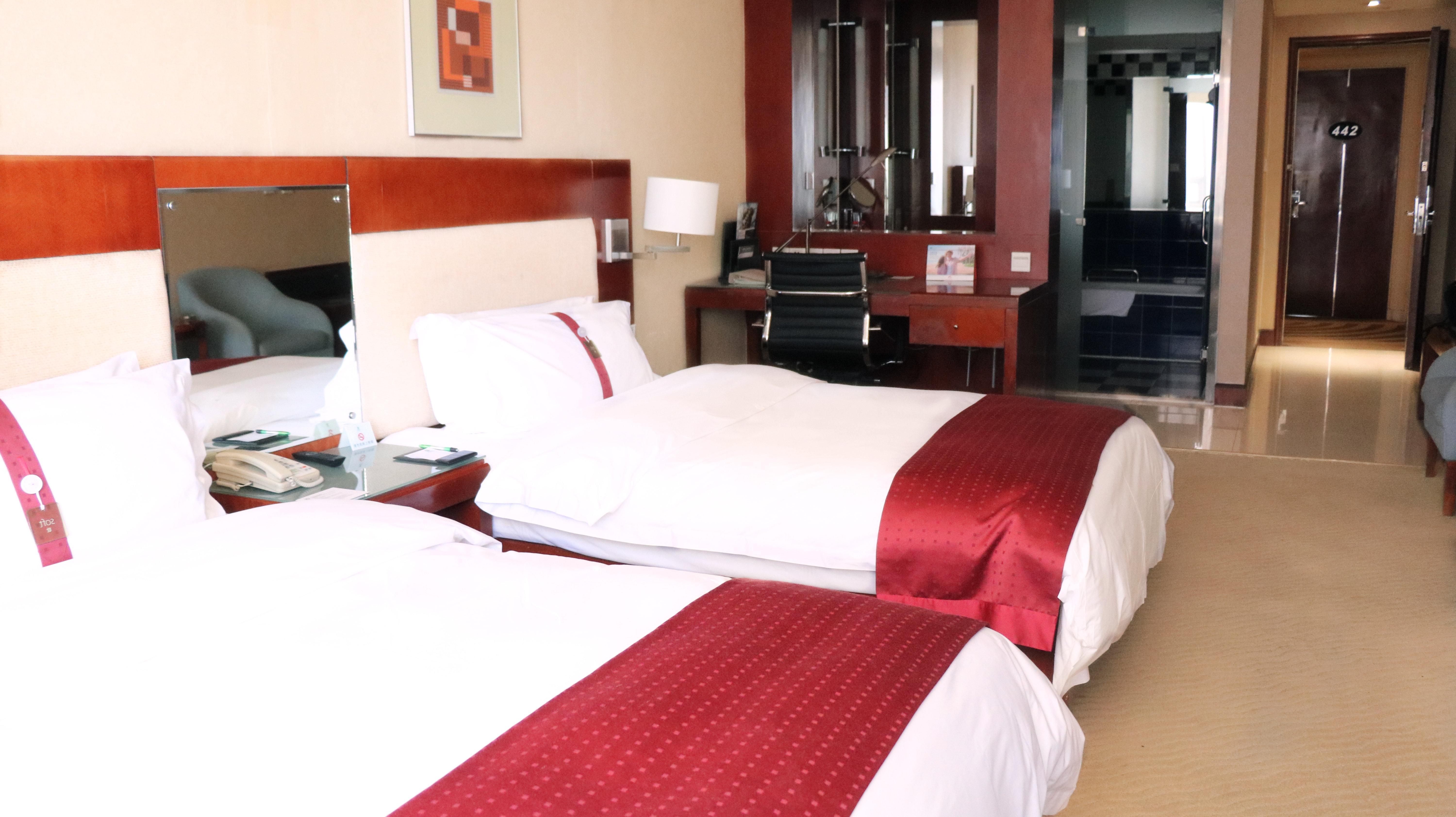 Holiday Inn Hohhot, An Ihg Hotel Exterior photo